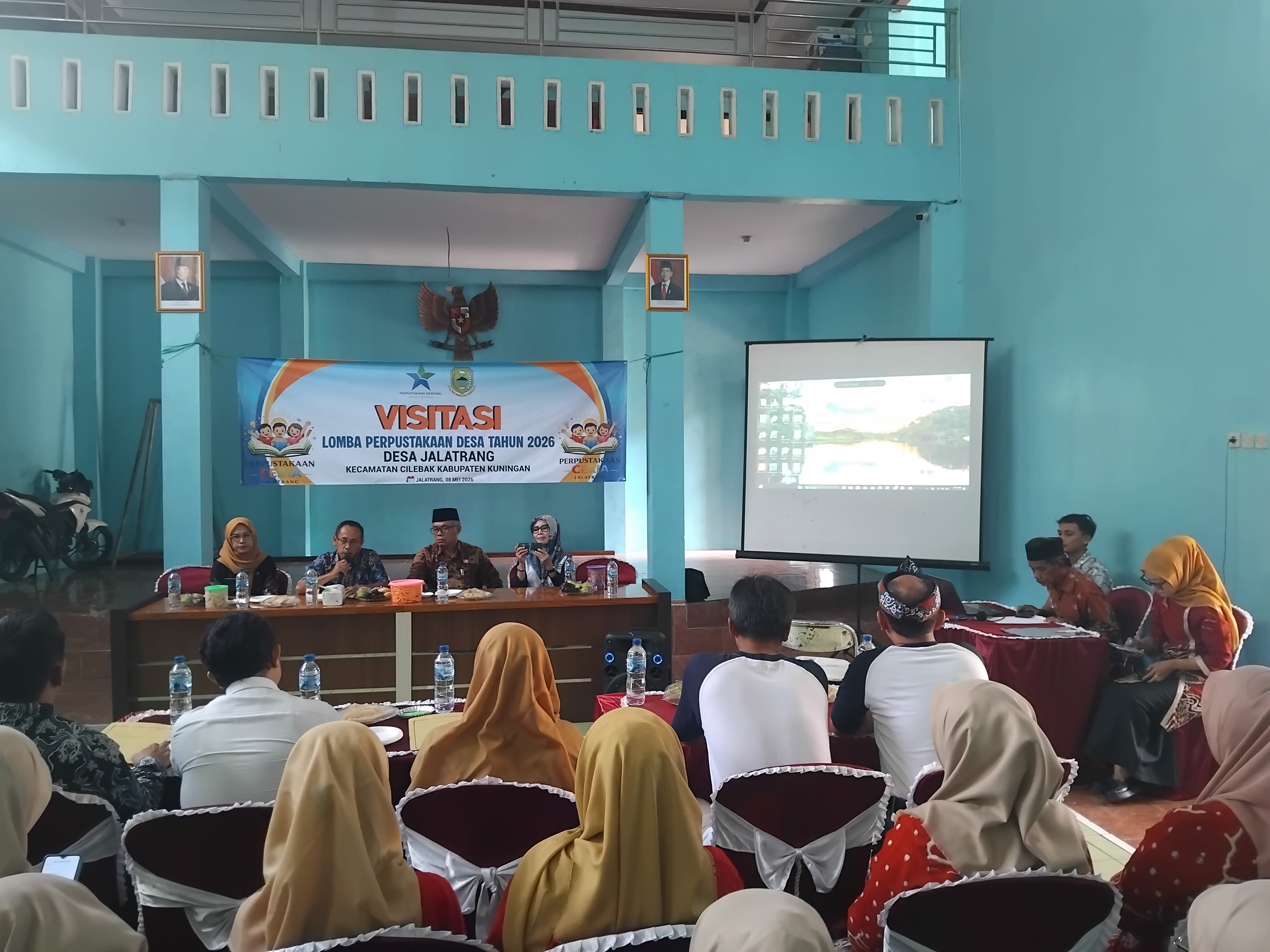 VISITASI PERPUSTAKAAN DESA JALATRANG